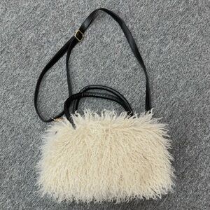 Baddie Fur Purse